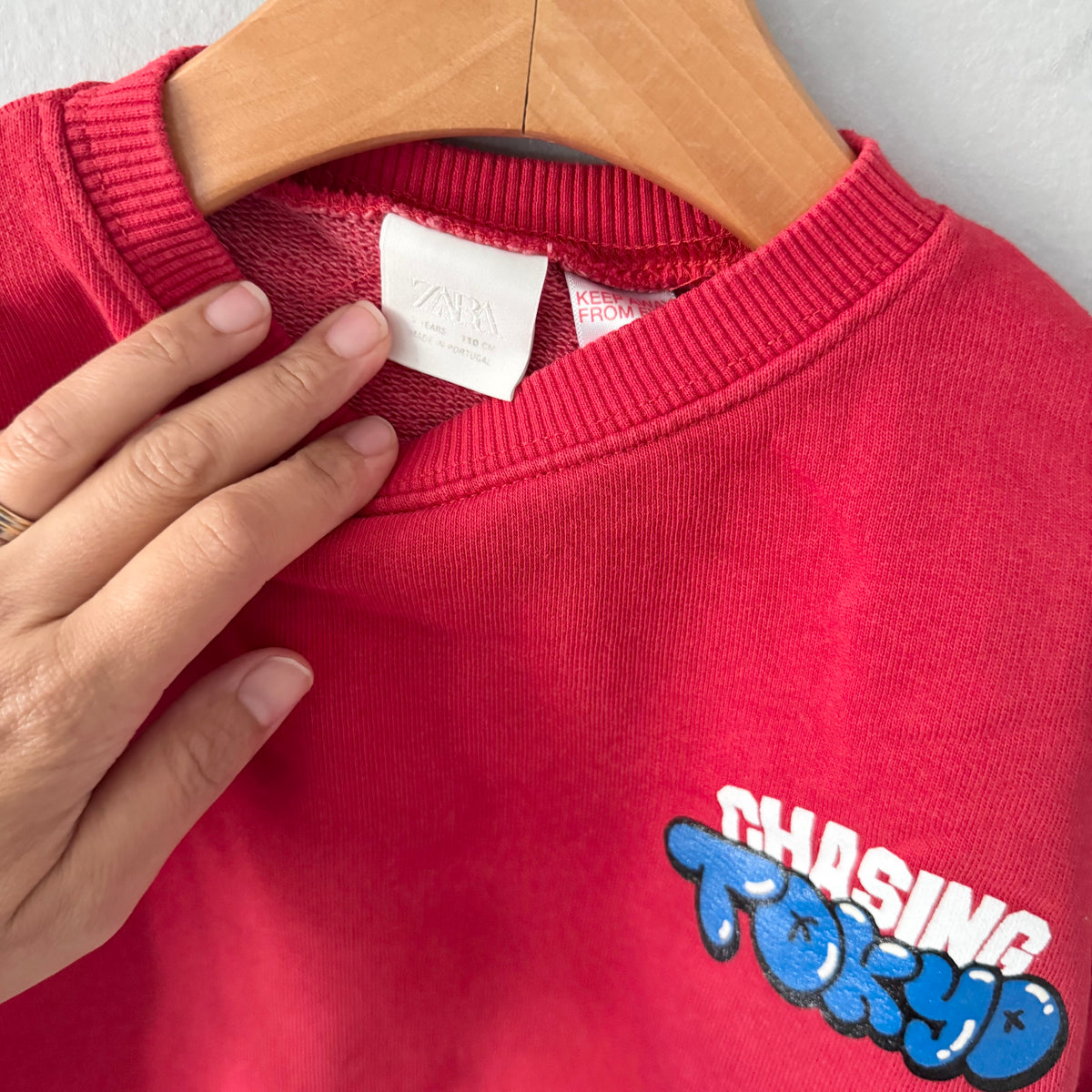 Zara / Red sweatshirt / 5Y
