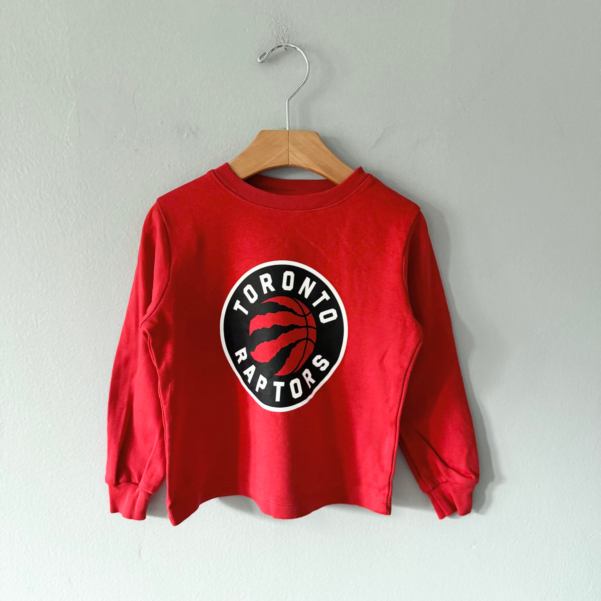 NBA / Toronto Raptors red long sleeve / 4-5Y