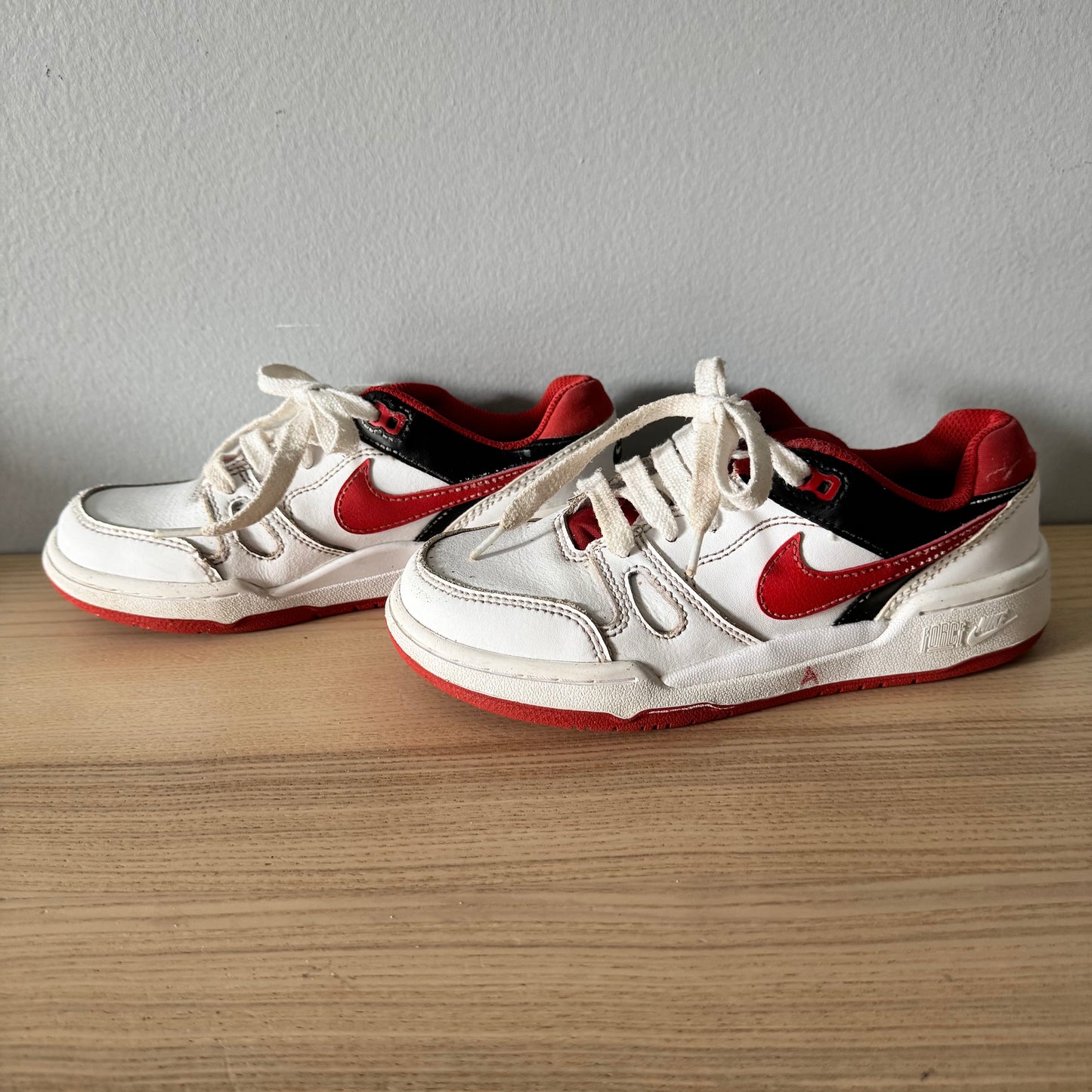 Nike / Sneaker / J1.5