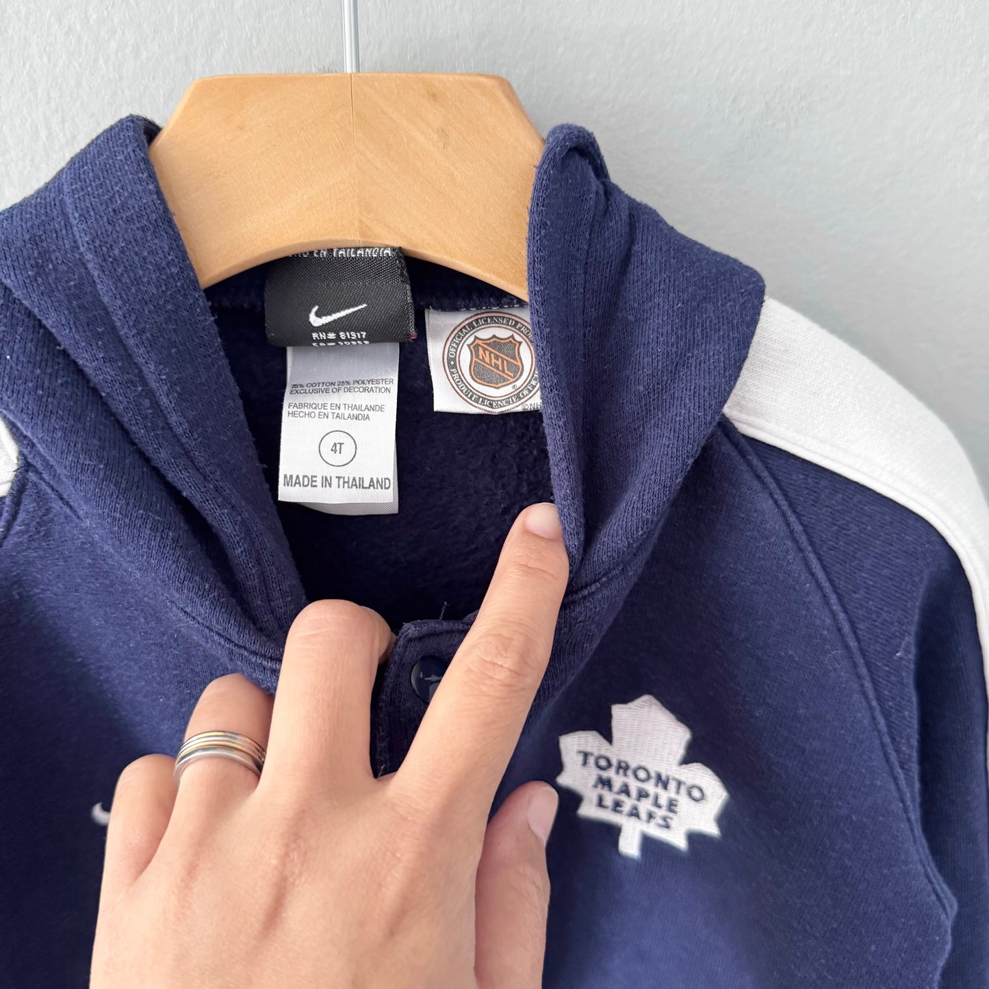 NHL x Nike / Buttoned hoodie / 4T