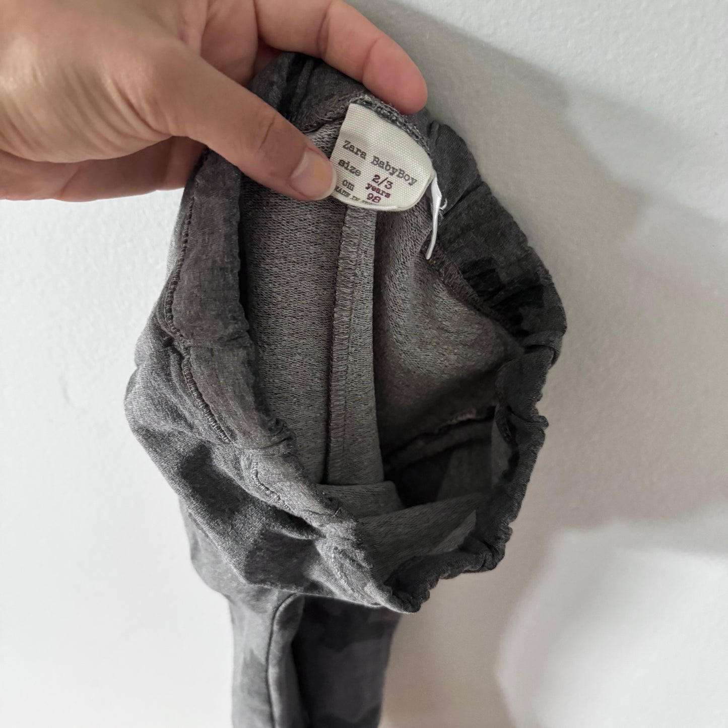Zara / Dark grey sweatpants / 2-3Y