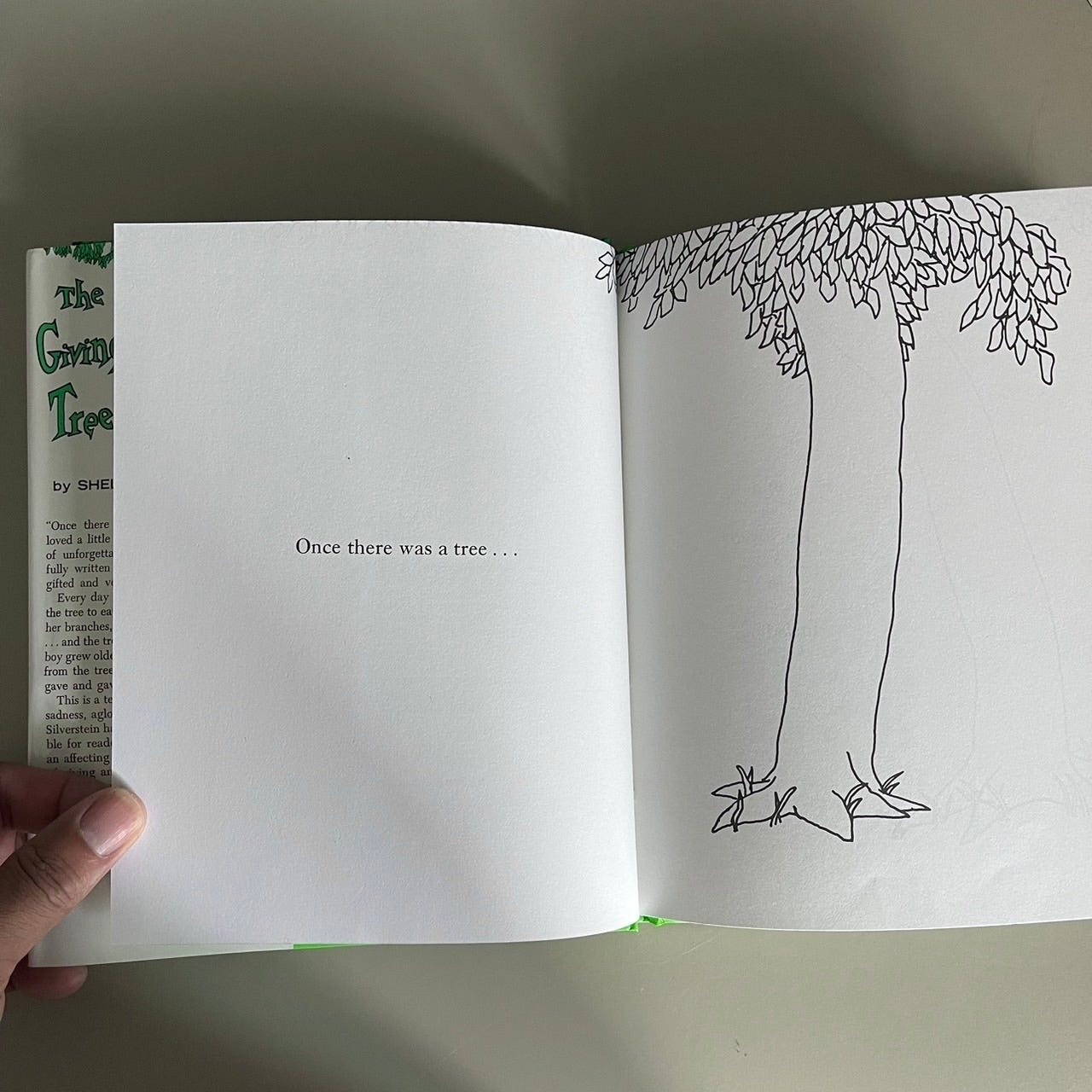 The Giving Tree (shorter hard-cover) / Shel Silverstein