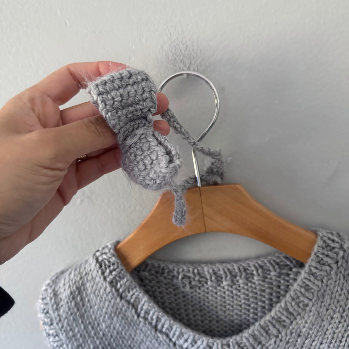 Handmade / Grey knit vest & headband set / 12M