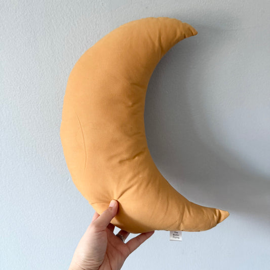 The Butter Flying / Moon Pillow