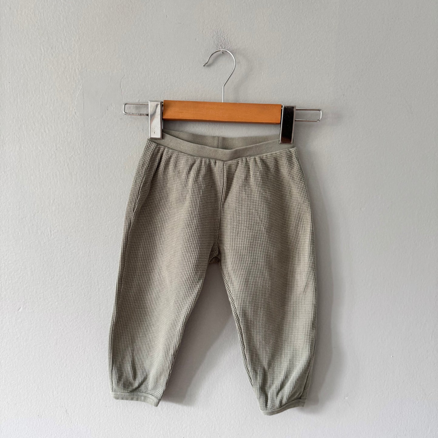 Quincy Mae / Grey waffle pants / 2-3Y