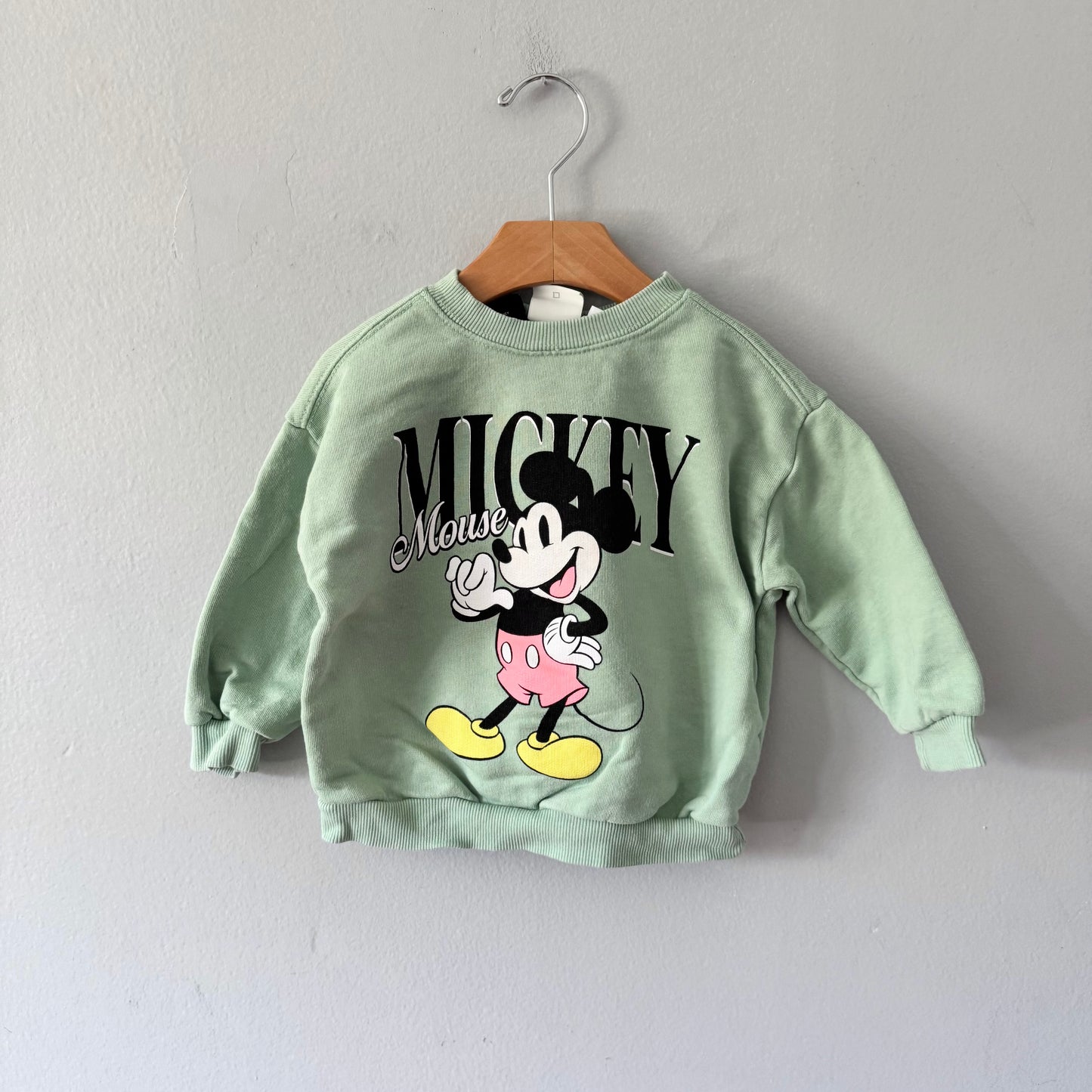 Zara x Disney / Mickey green sweatshirt / 18M