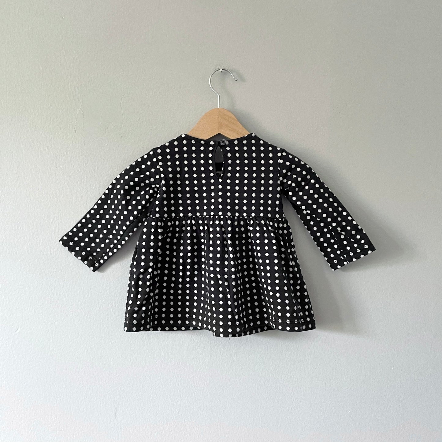 Tea Collection / Black x white dots long sleeve dress / 3-6M