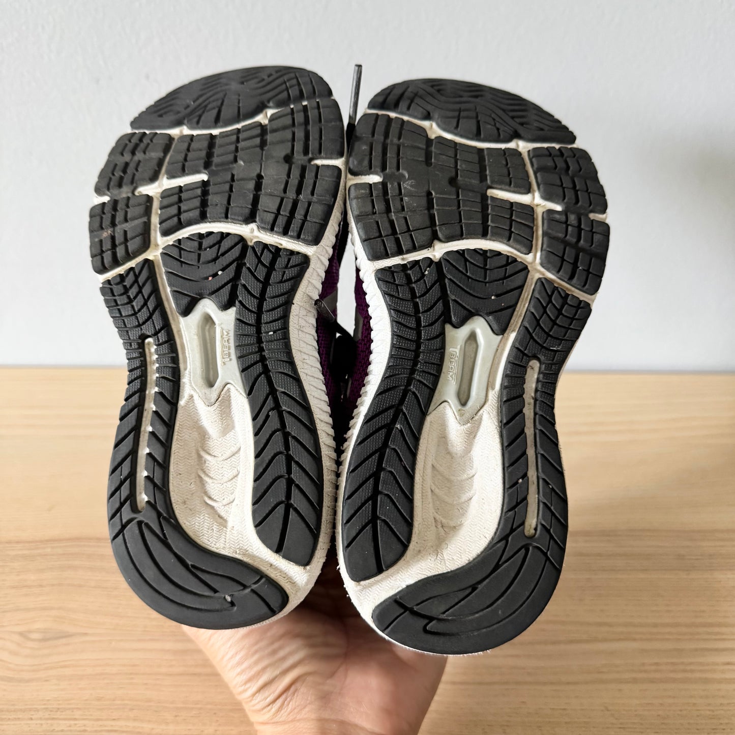 New Balance / Sneaker / J1