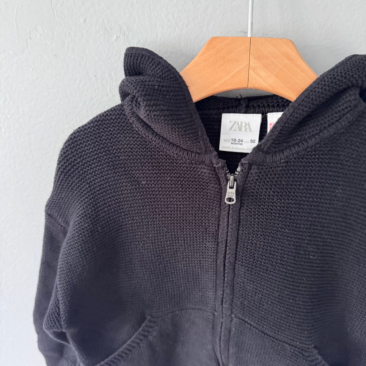 Zara / Black cotton knit zip up hoodie / 18-24M