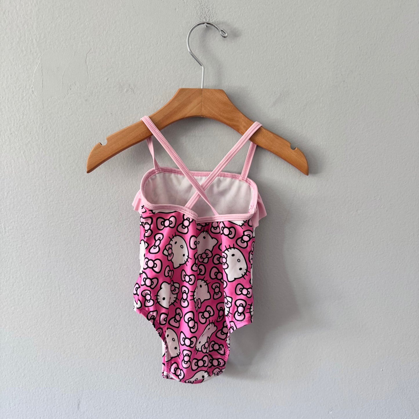 Hello Kitty / Pink swimwear / 18M