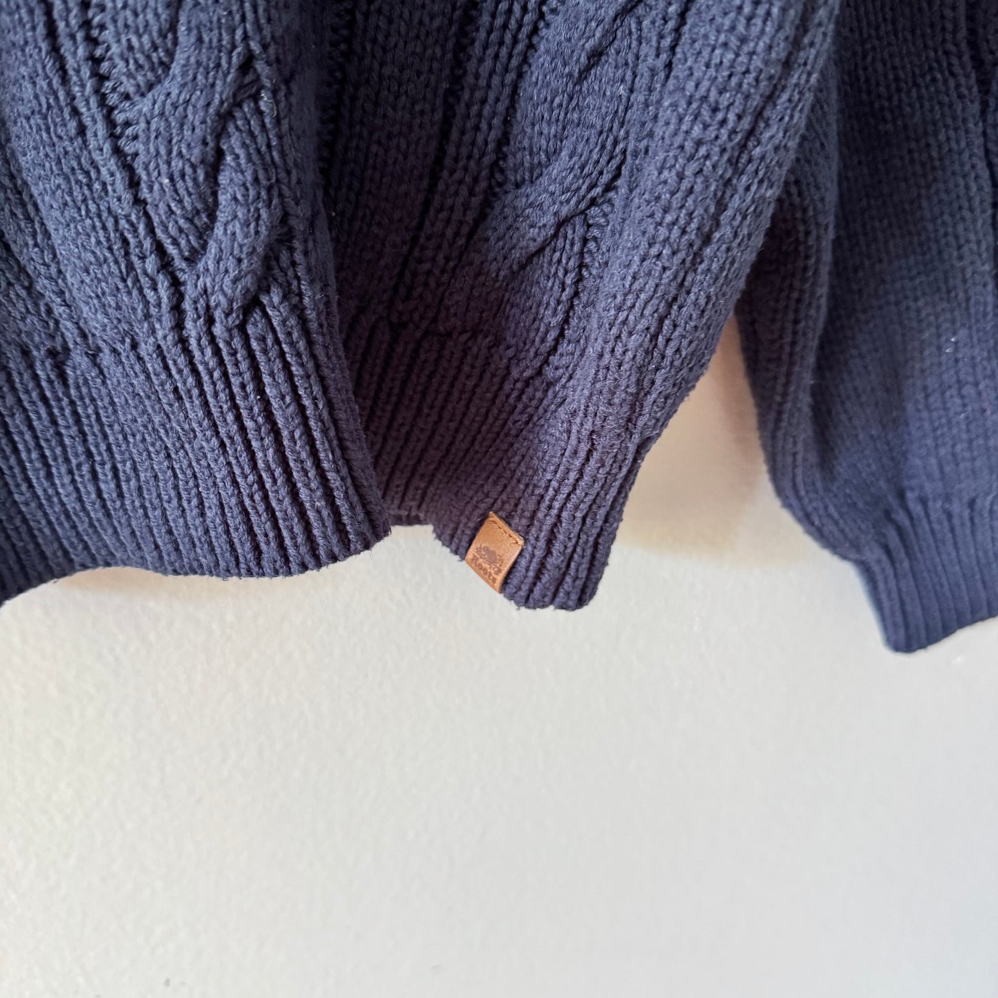 Roots / Navy cable knit pullover / 3T