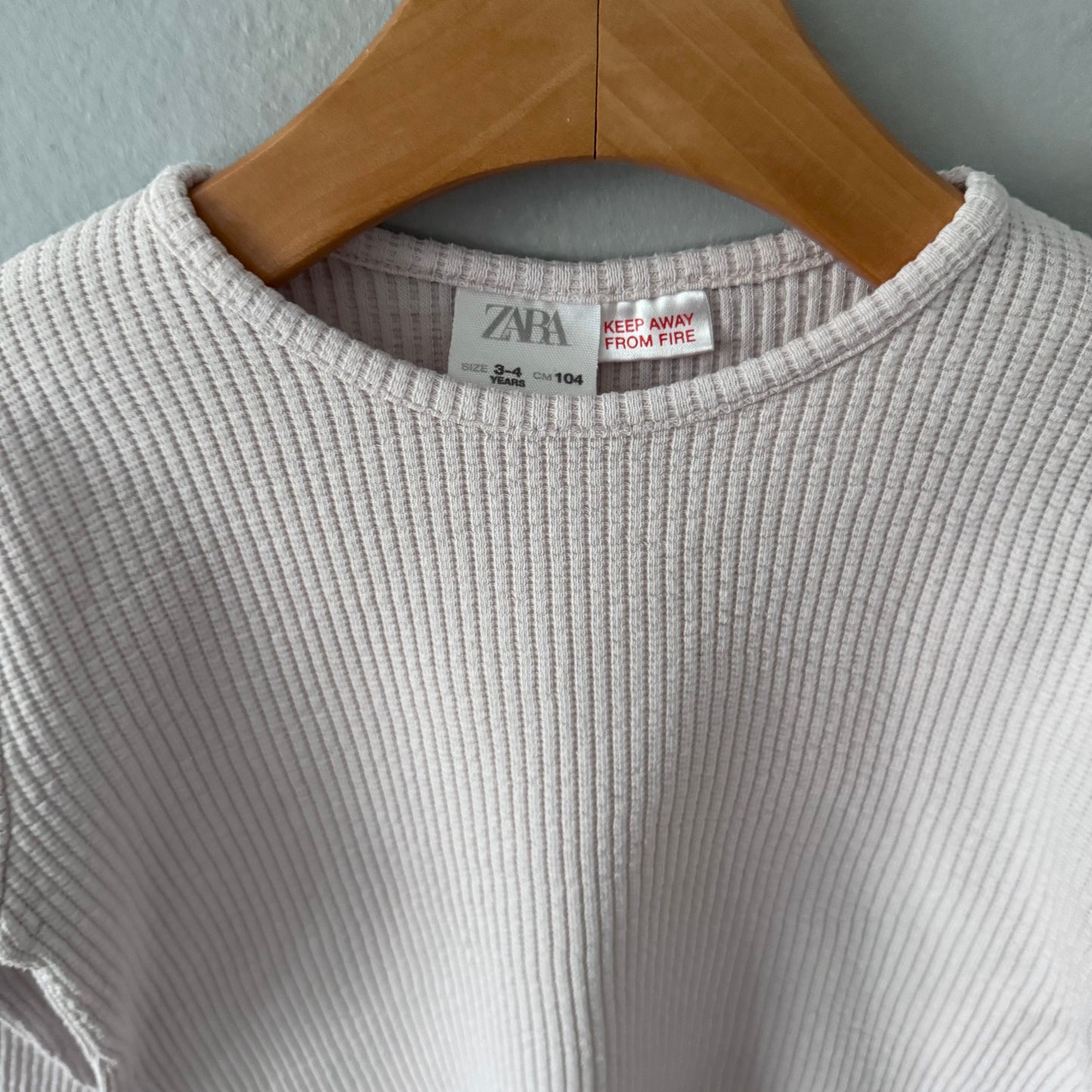 Zara / Light pink ribbed long sleeve / 3-4Y