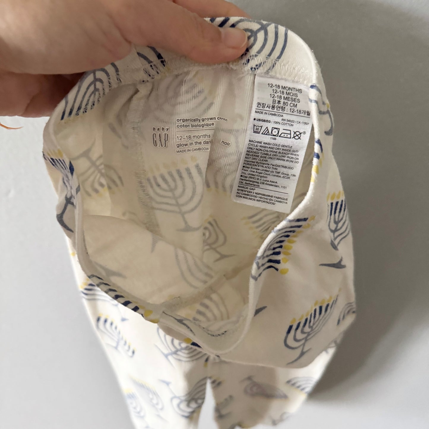 Gap / White Hanukkah pajama set / 12-18M