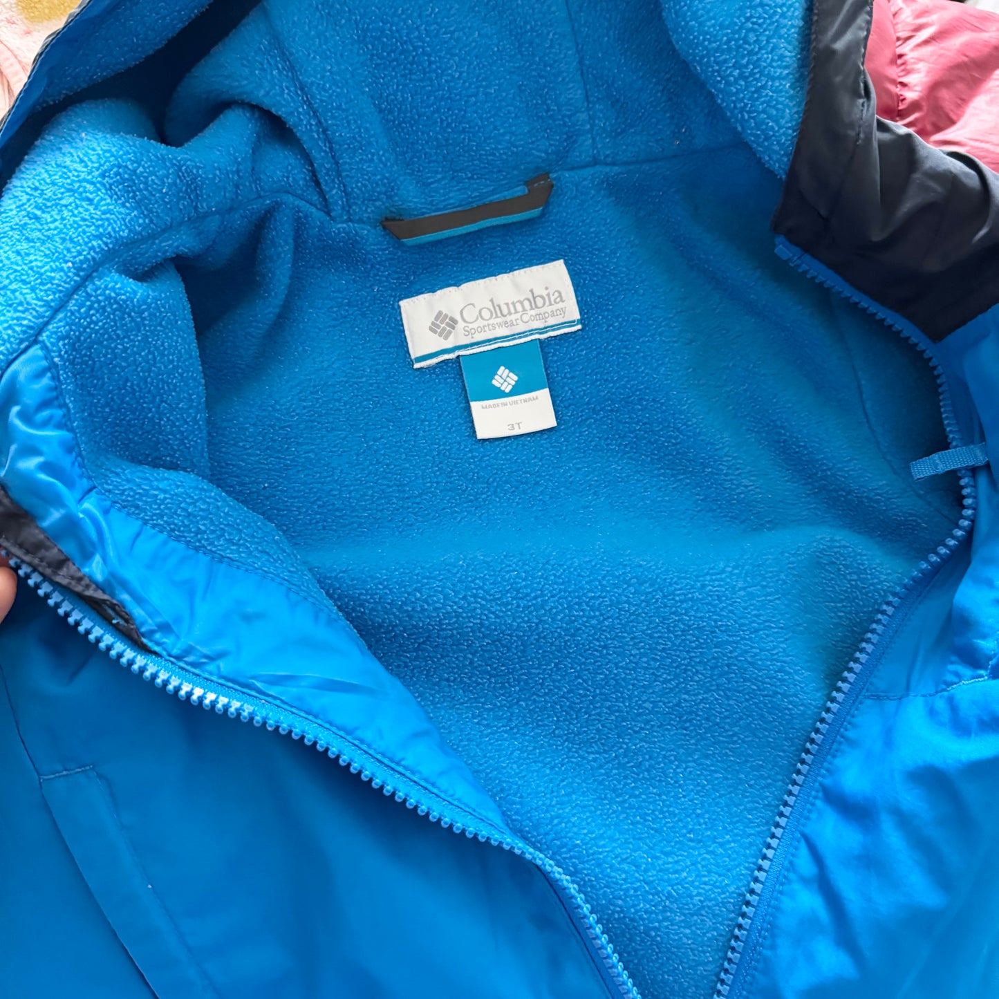 Columbia / Blue x black fleece lined jacket / 3T