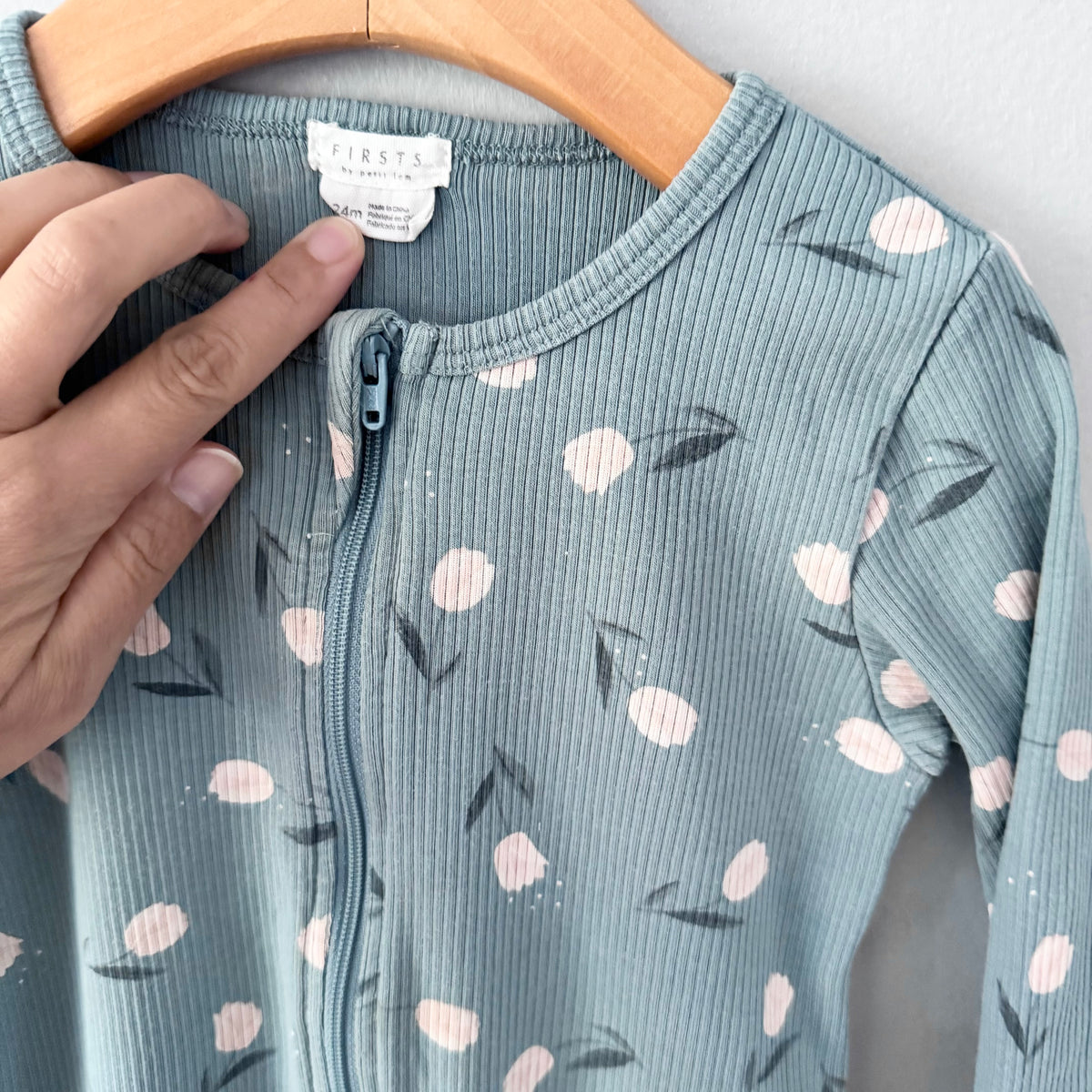 Firsts by Petit lem / Smokey green x tulip romper / 24M