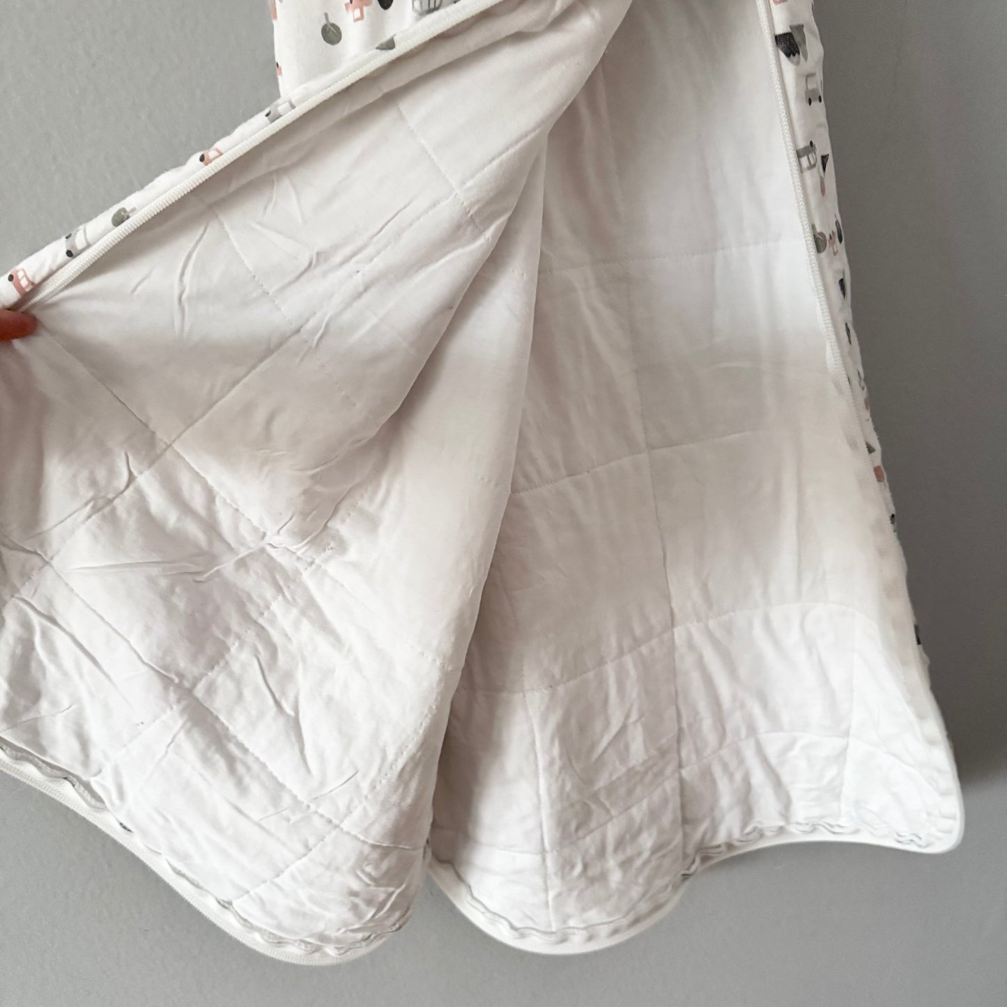 Perlim pinpin / Sleep bag 2.5tog - White x cars / 6-18M