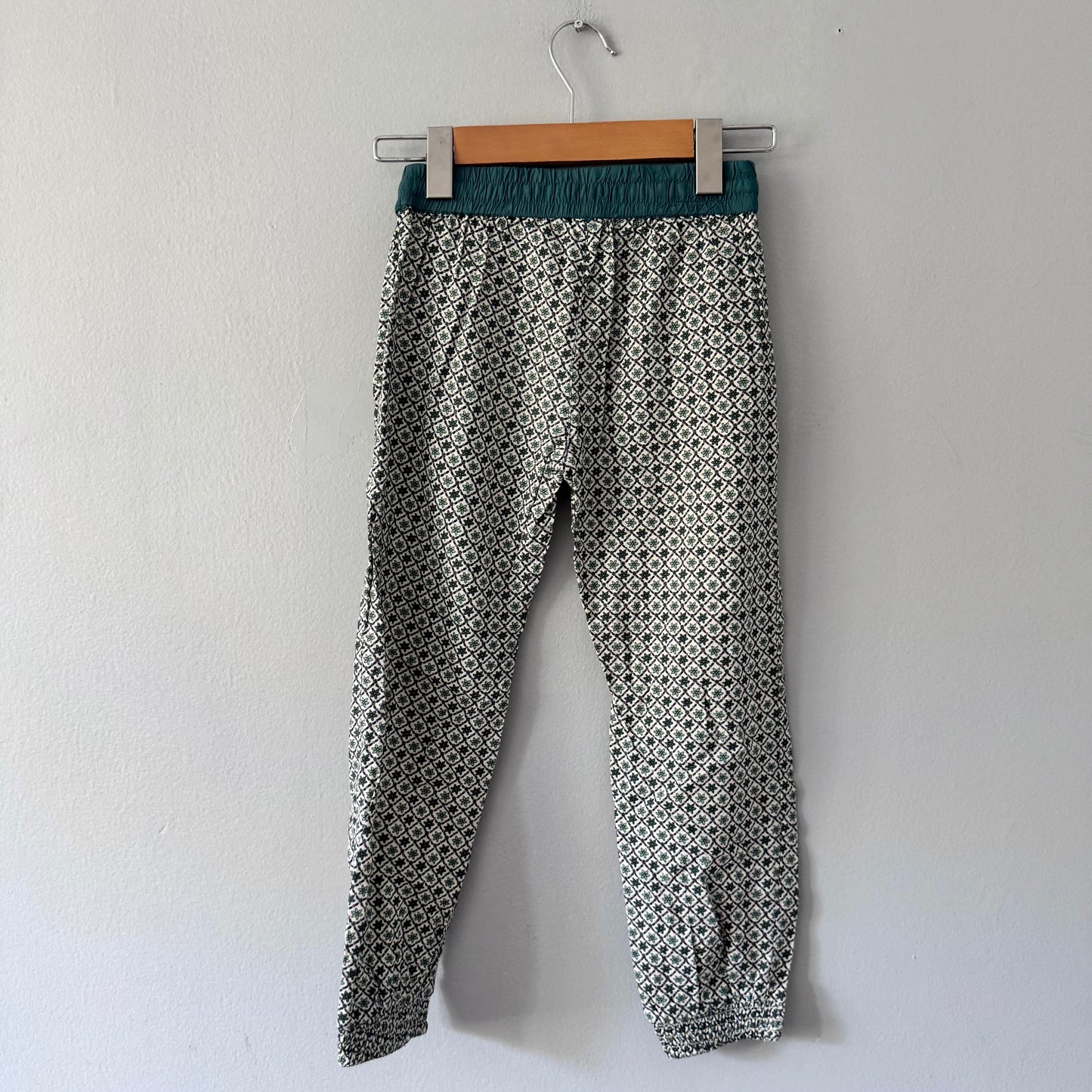 Sfera / Green x floral relax pants / 6-7Y