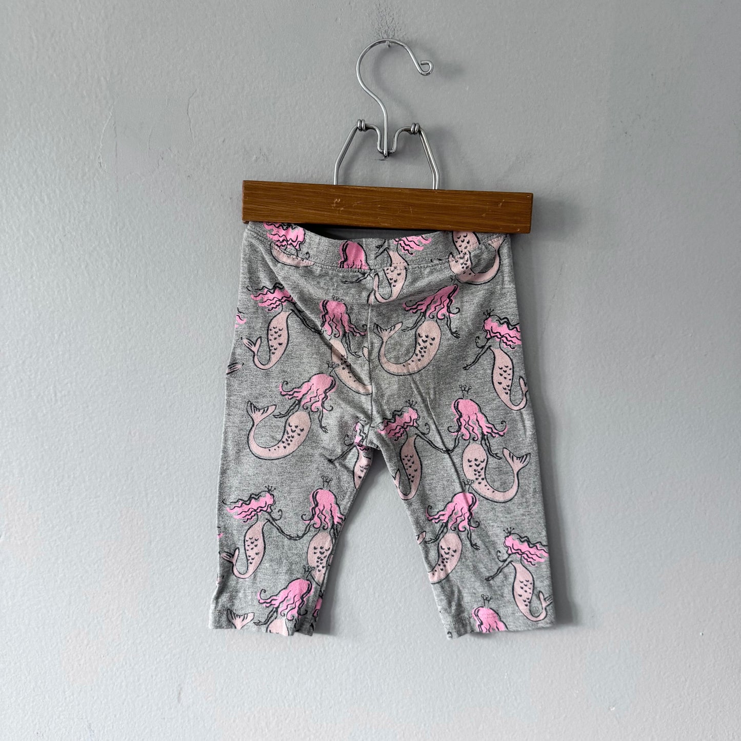Gap	/ Legging capri sirène gris clair / 3 ans