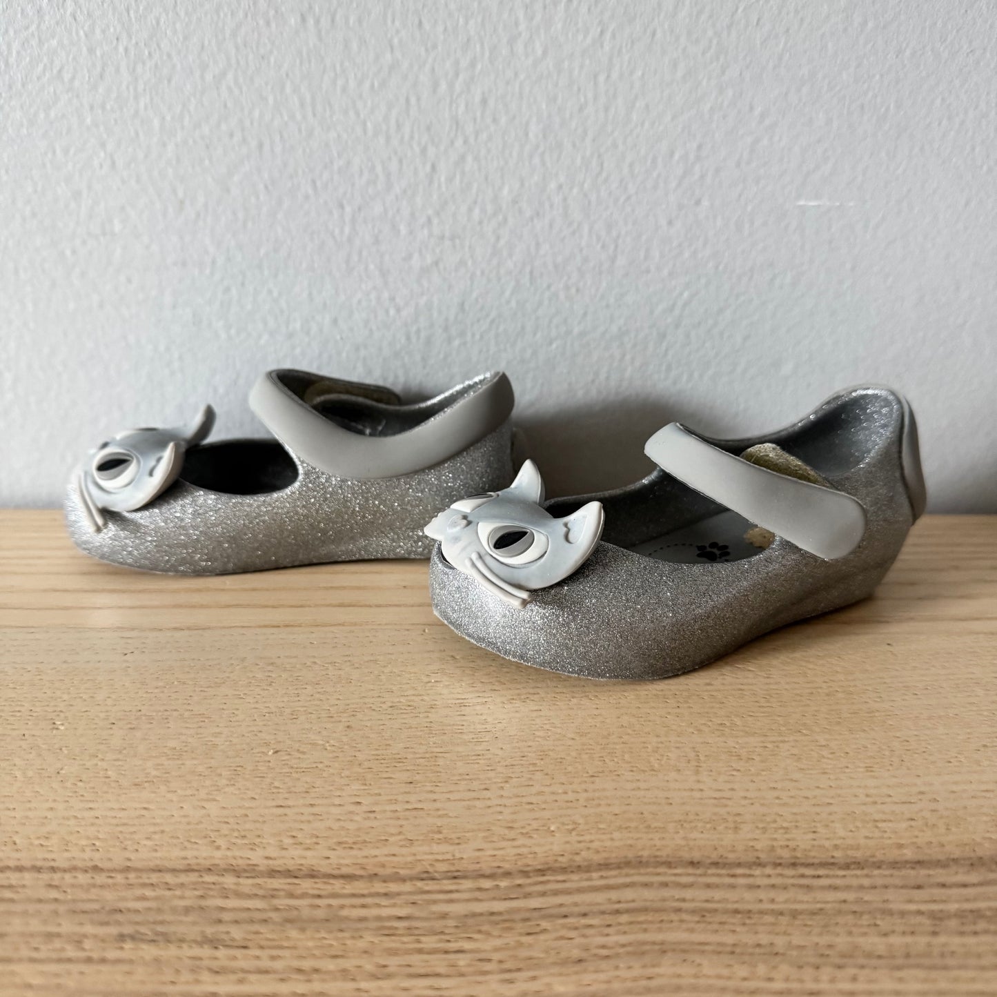 Mini Melissa / Chaussures gelées chat argenté / US6