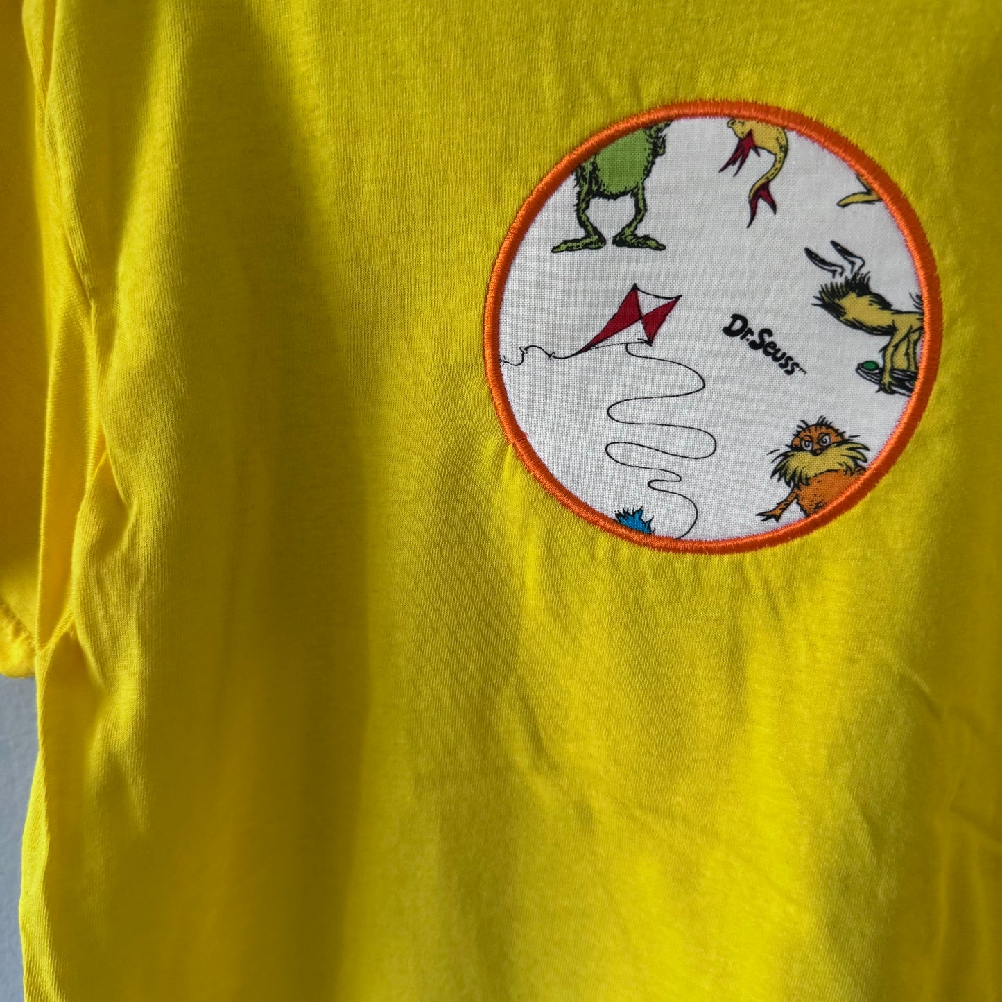 No brand / Lorax yellow T-shirt / Youth XS(8Y) - Brand new