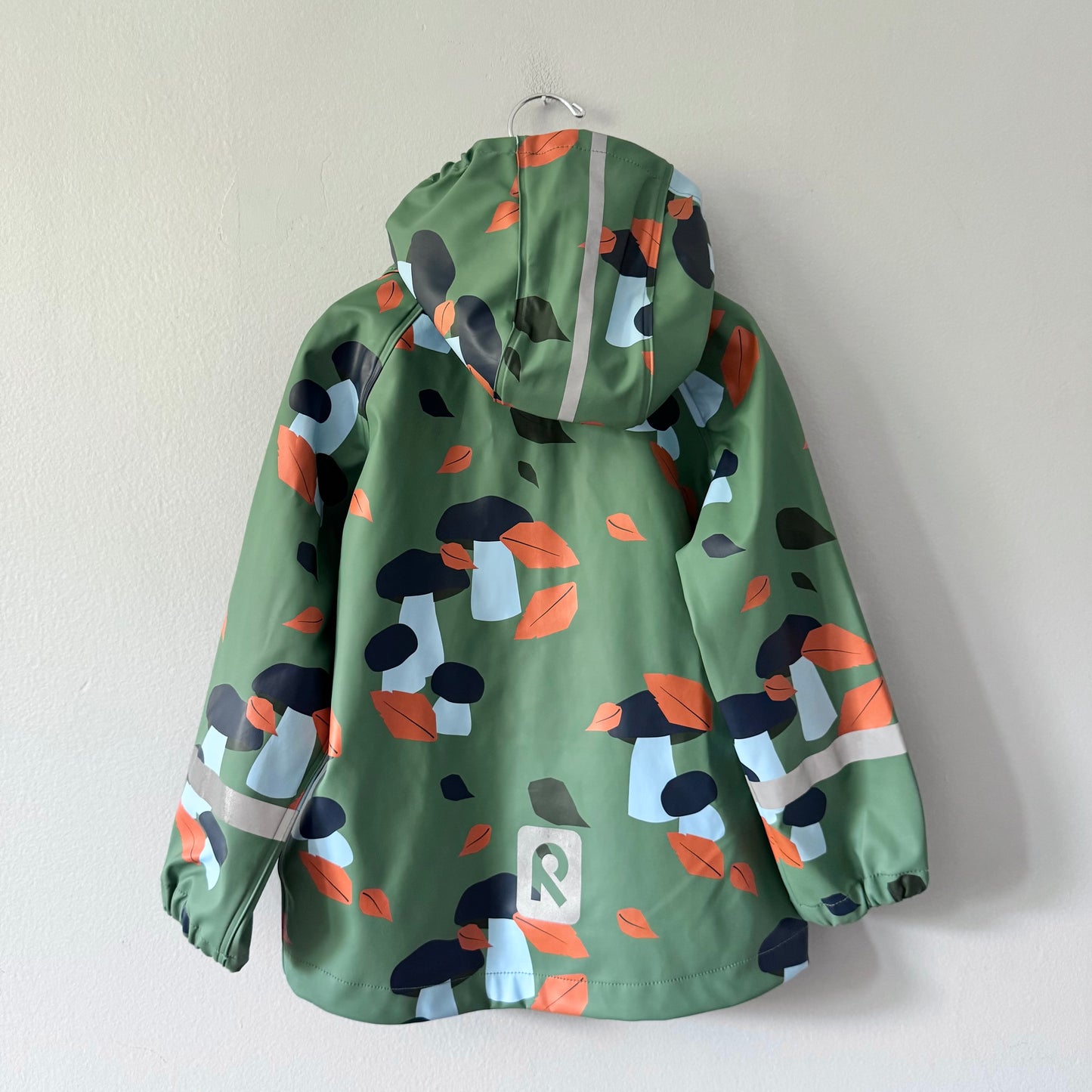 Reima / Green rain jacket / 104(3Y)