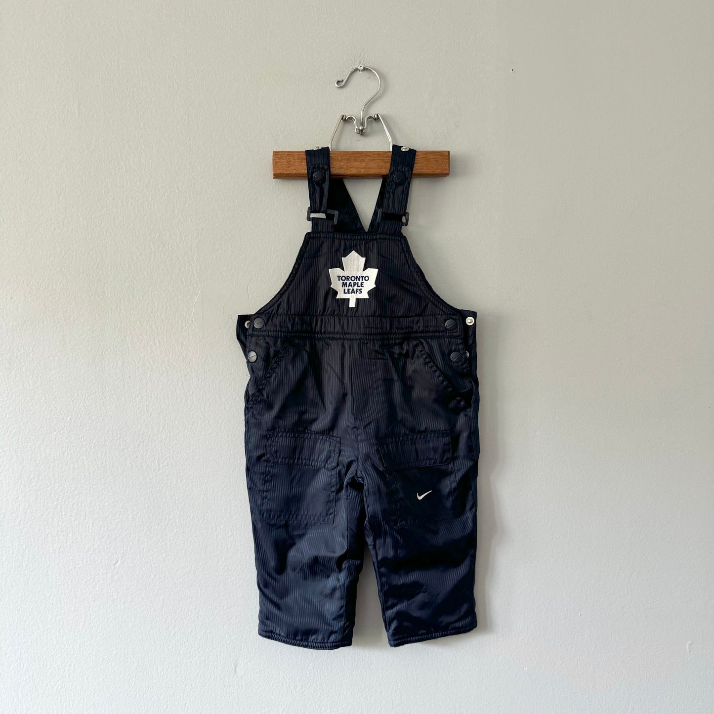 Nike / Toronto Maple Leafs snow pants / 12M