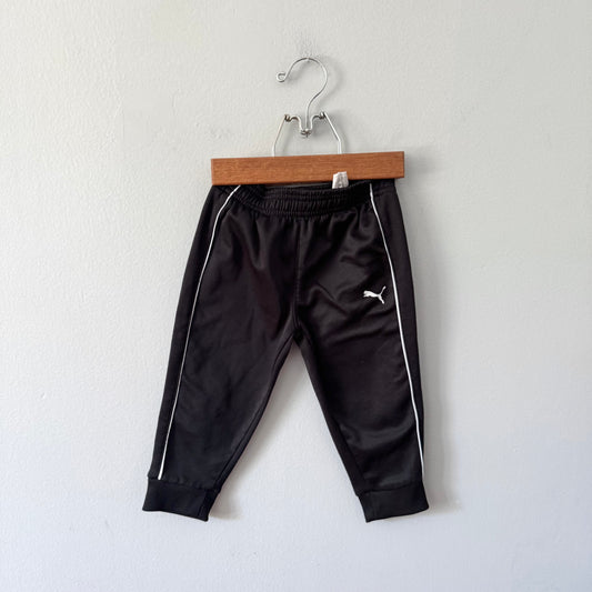 Puma / Black track pants / 2T