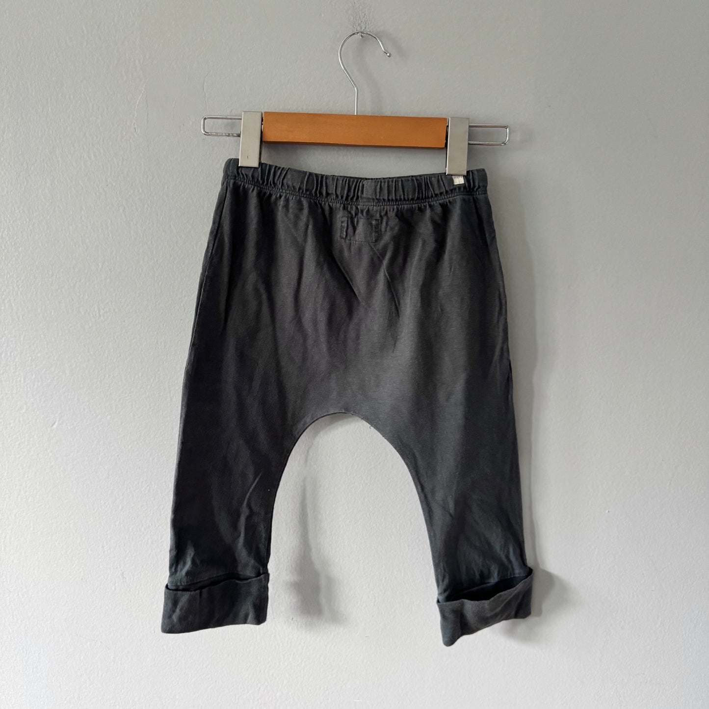 Mini mioche / Dark grey capri pants / 5-6Y
