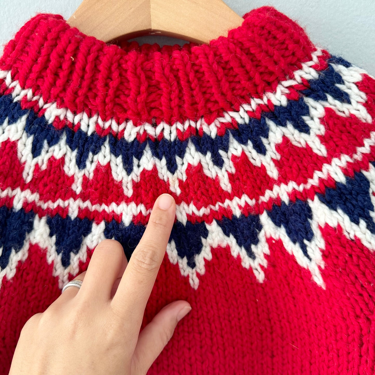 Handmade / Red knit pullover / 3-4Y