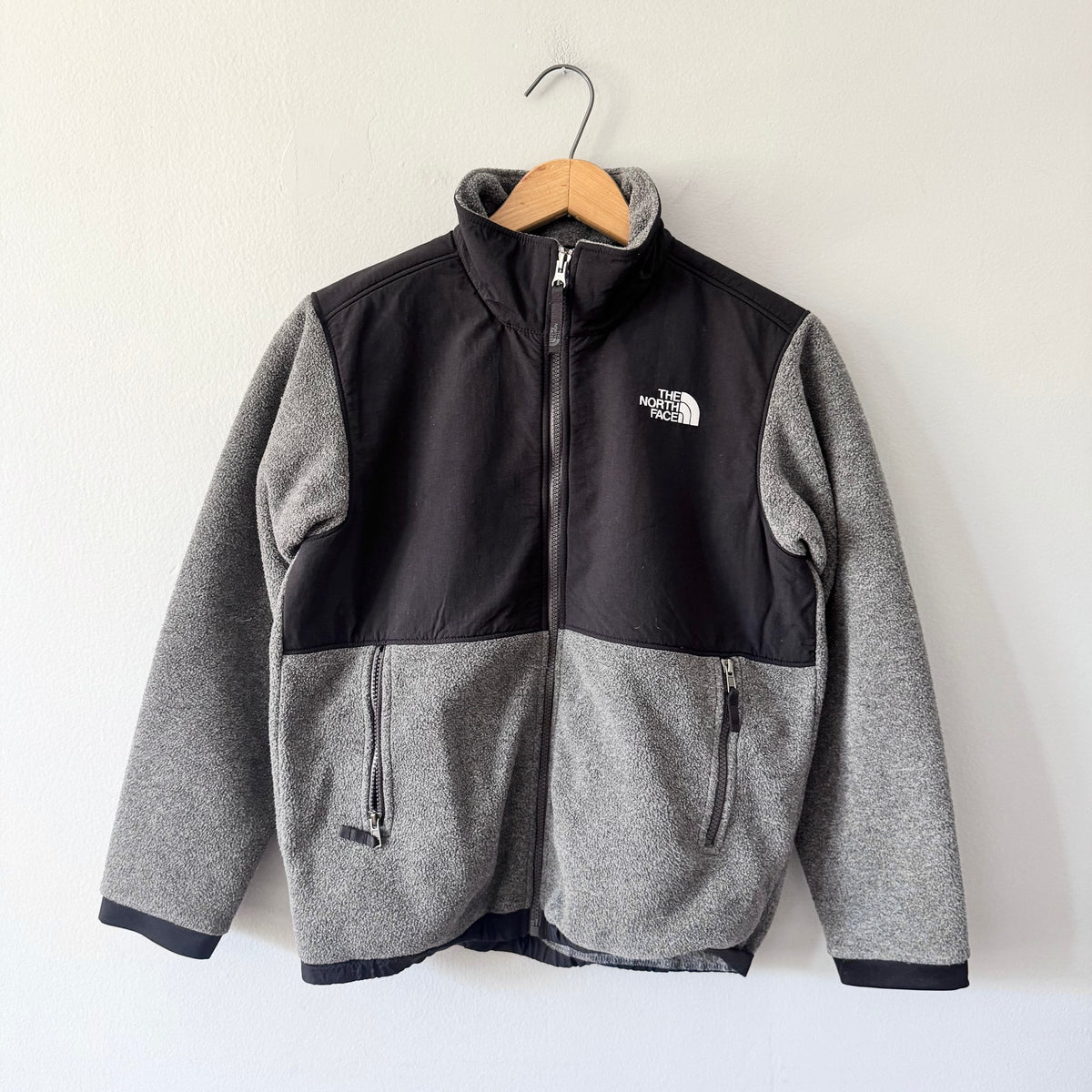The North Face / Black x grey fleece zip up / 14-16Y