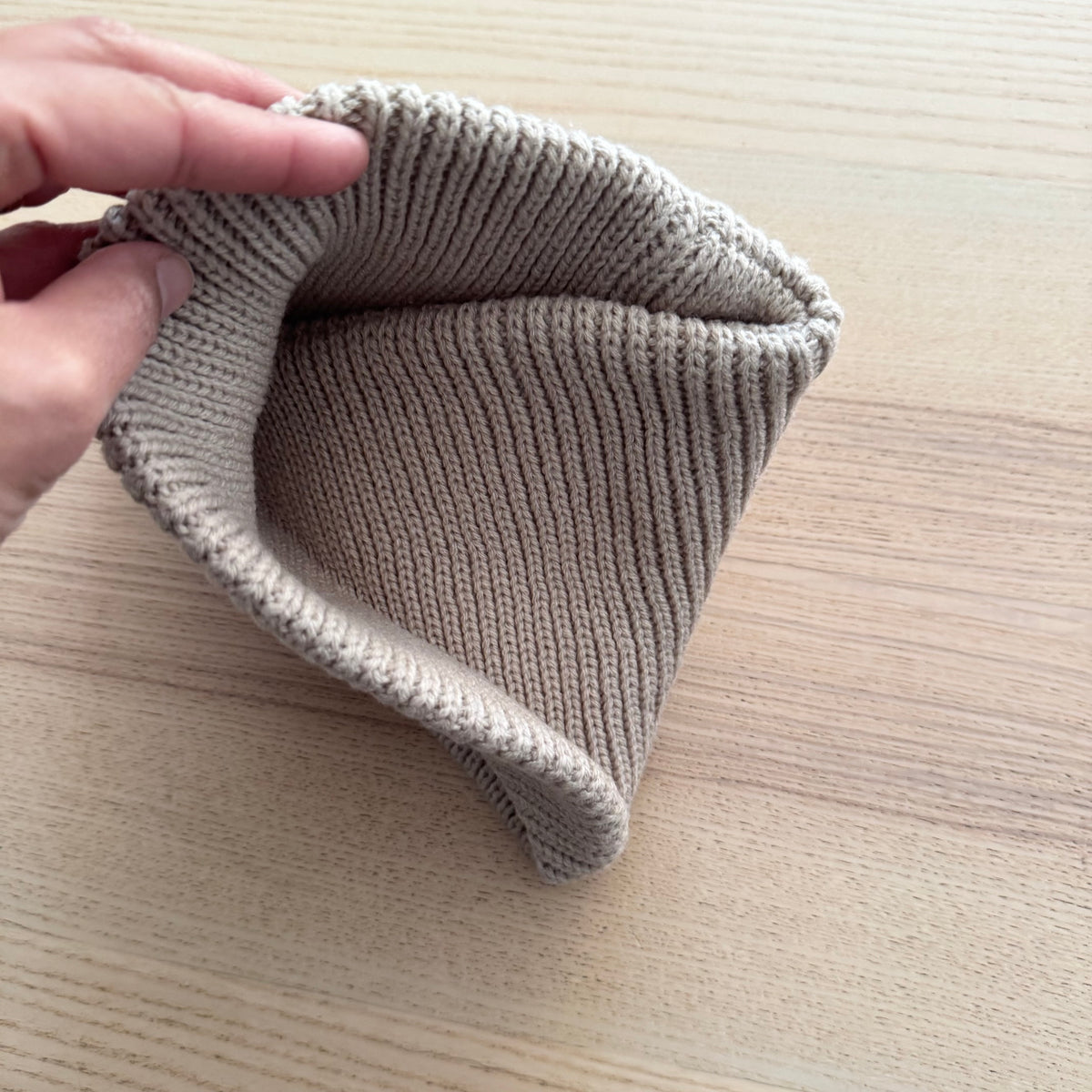 Zara / Beige neck warmer / 2-6Y