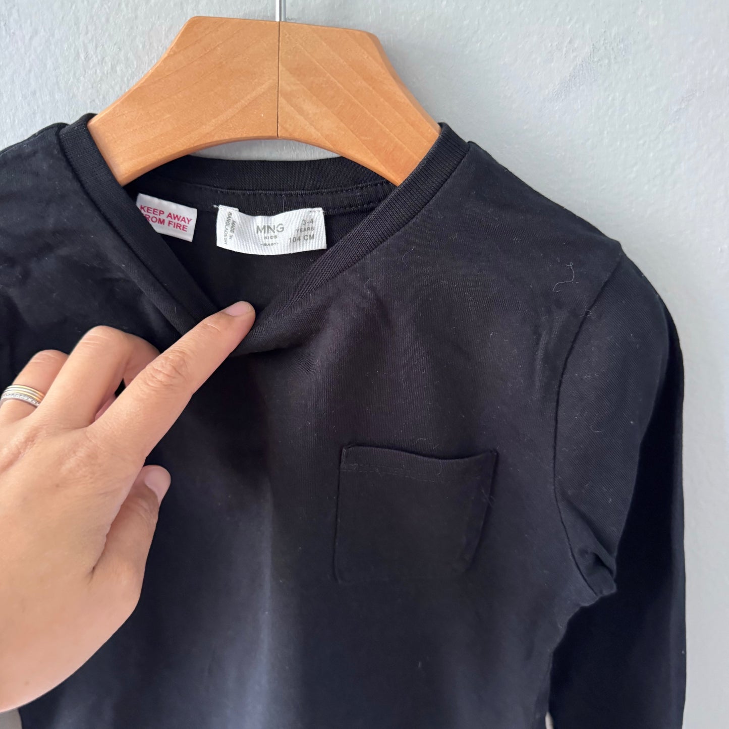 Mango / Black long sleeve T-shirt / 3-4Y