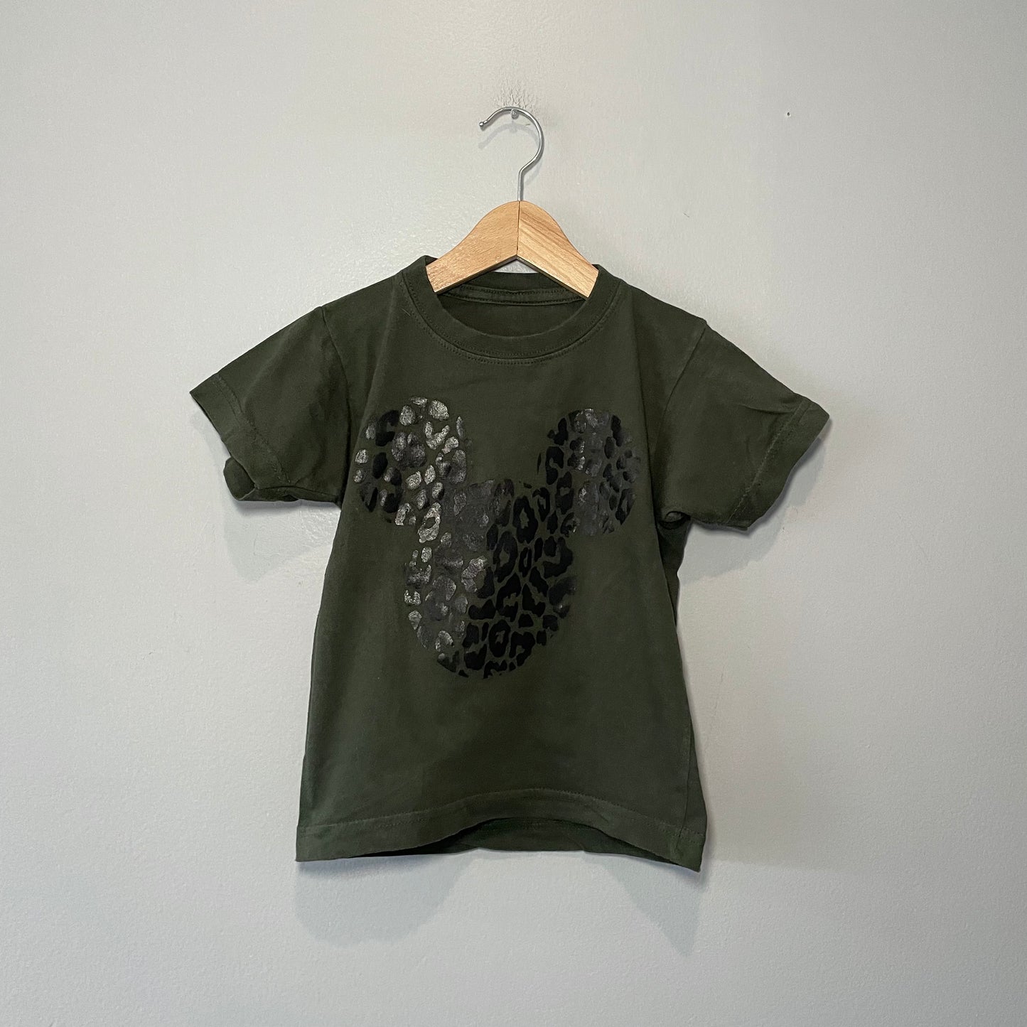 No brand / Khaki x mickey logo T-shirt / 3T