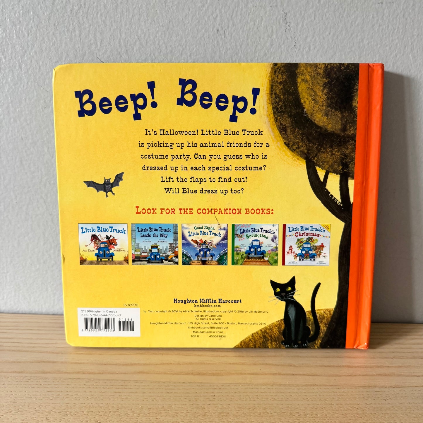 Little Blue Truck's Halloween / Alice Schertle