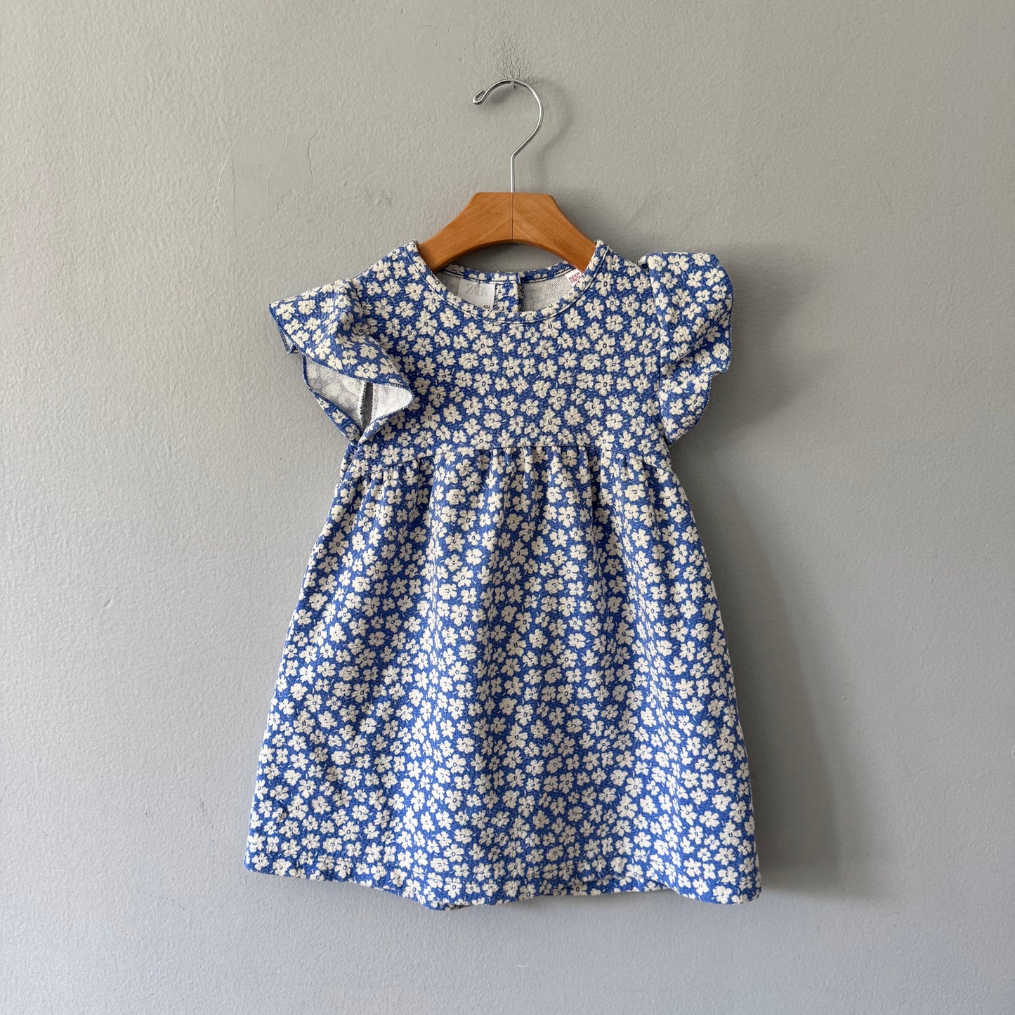 Zara / Blue x white floral dress / 3-4Y
