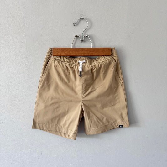 Quick Silver / Beige active chino shorts / 6Y