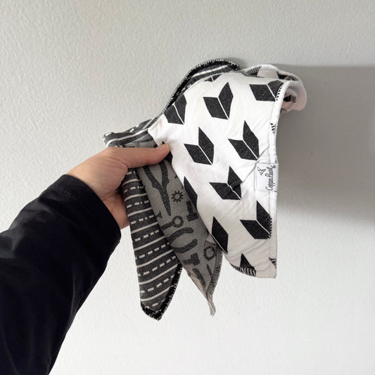 Copper Pearl / 3 set of bibs