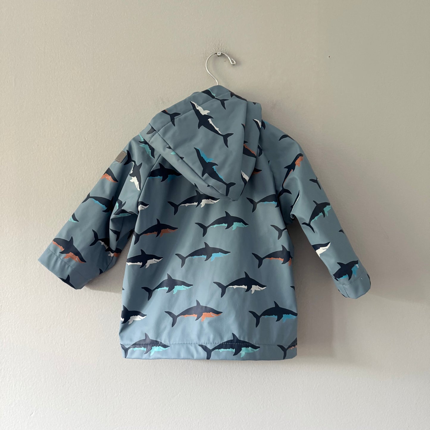 Hatley / Smokey blue x shark rain jacket / 18-24M