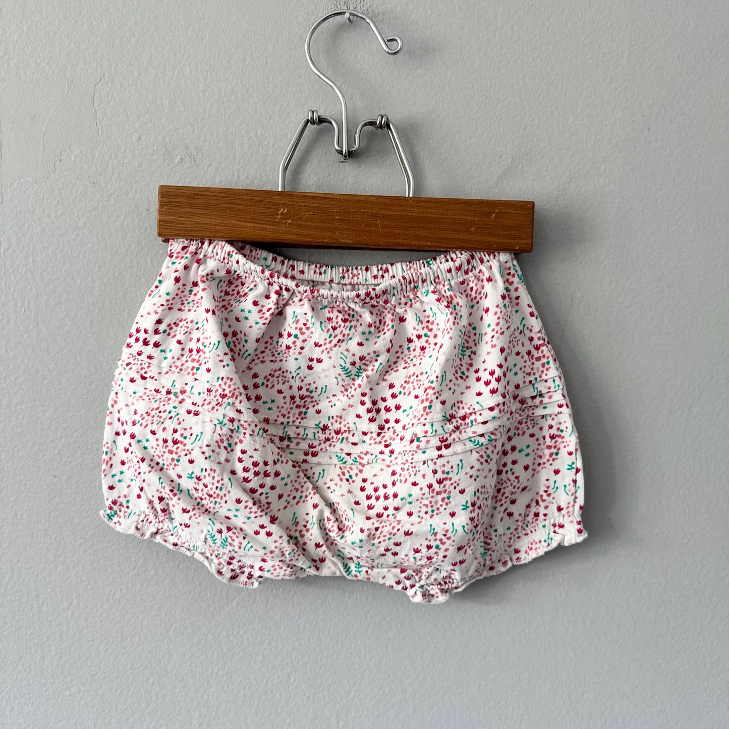 Dp am / White x red floral bloomer / 24M