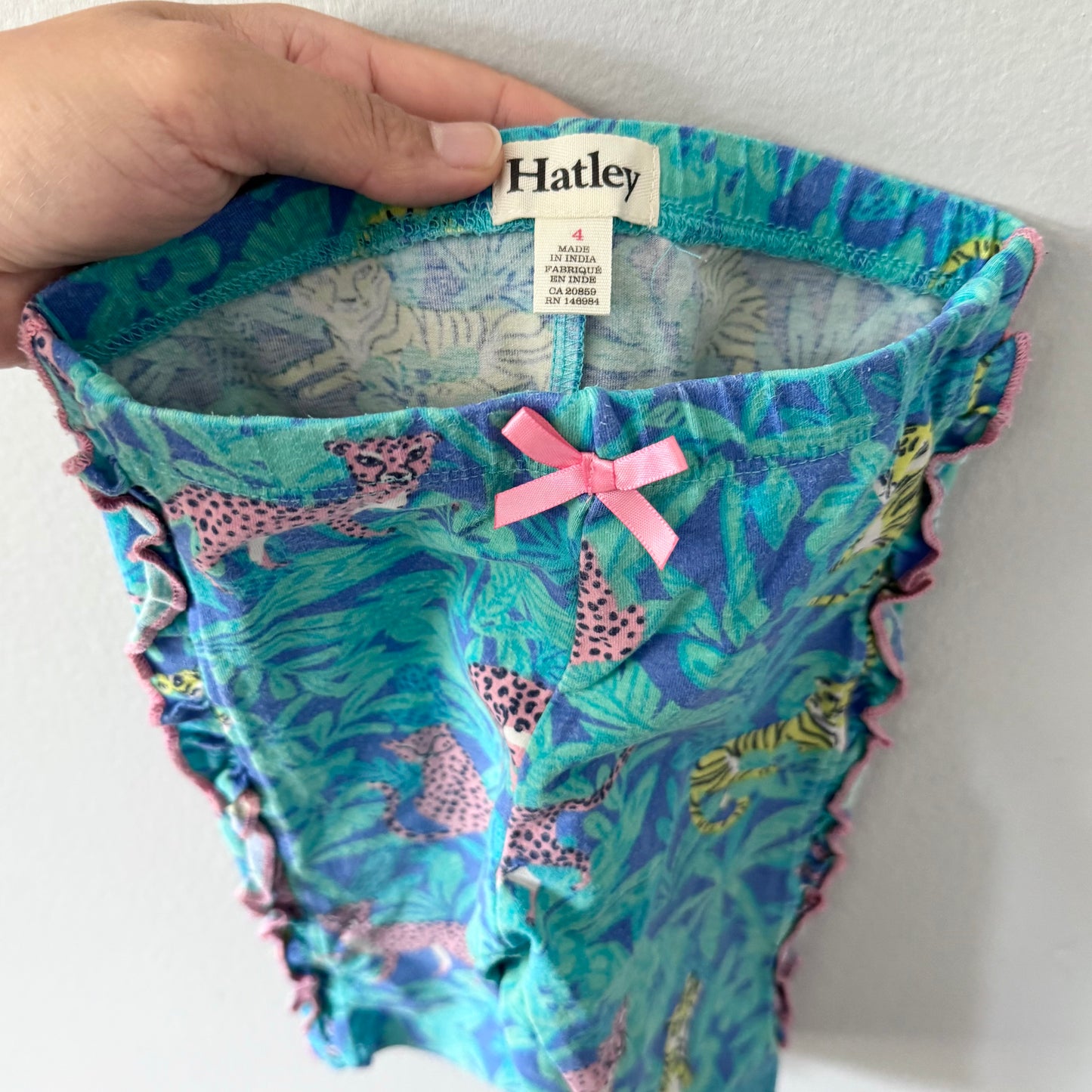 Hatley / Leopard x green biker shorts / 4T