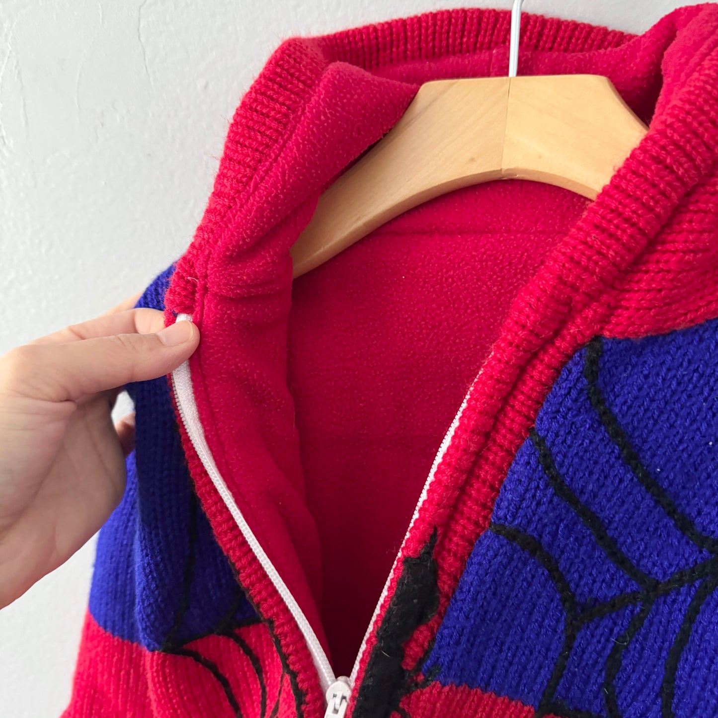 Fait main / Veste tricotée zippée Spiderman / 2-3 ans