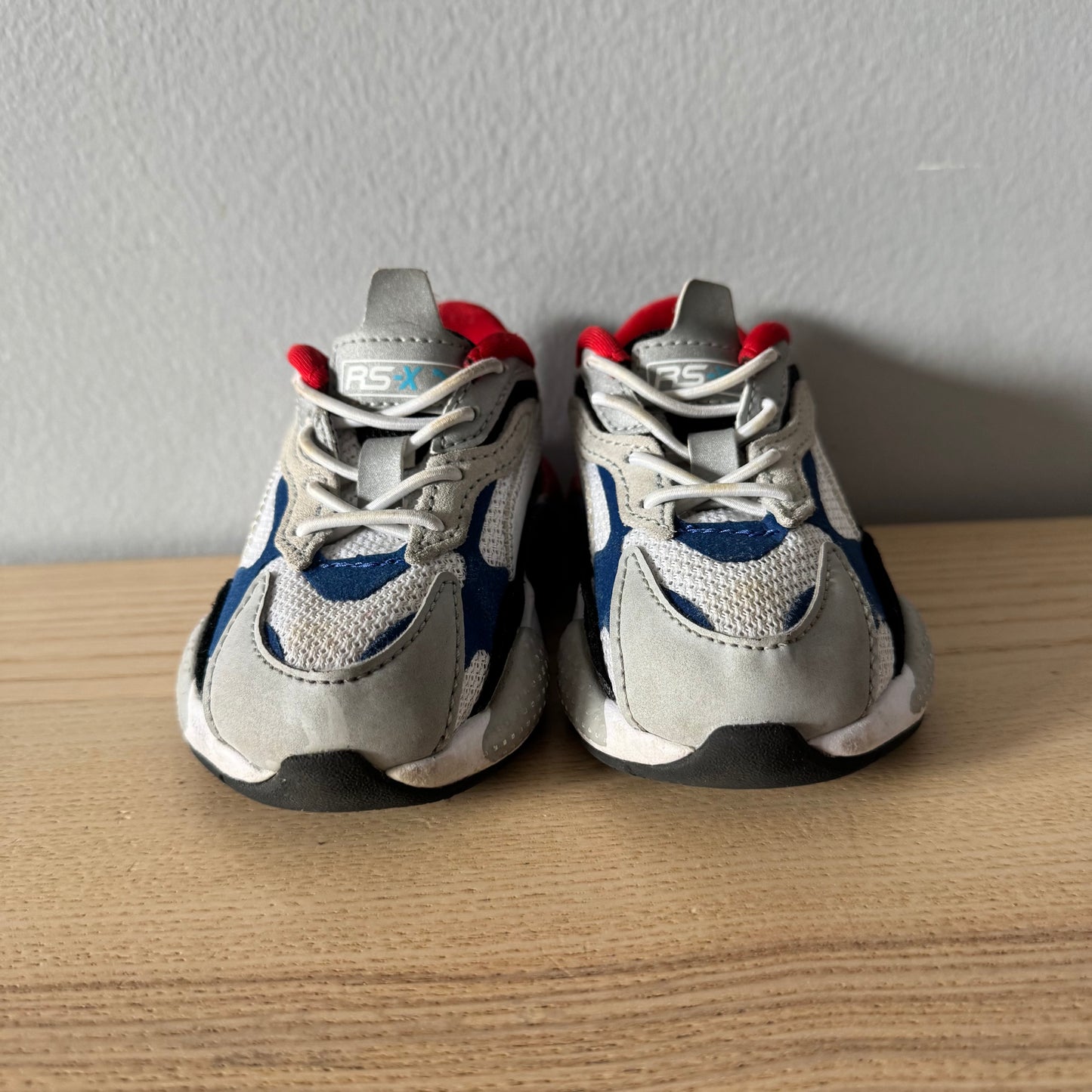 Puma / Baskets gris, rouge et bleu / US5