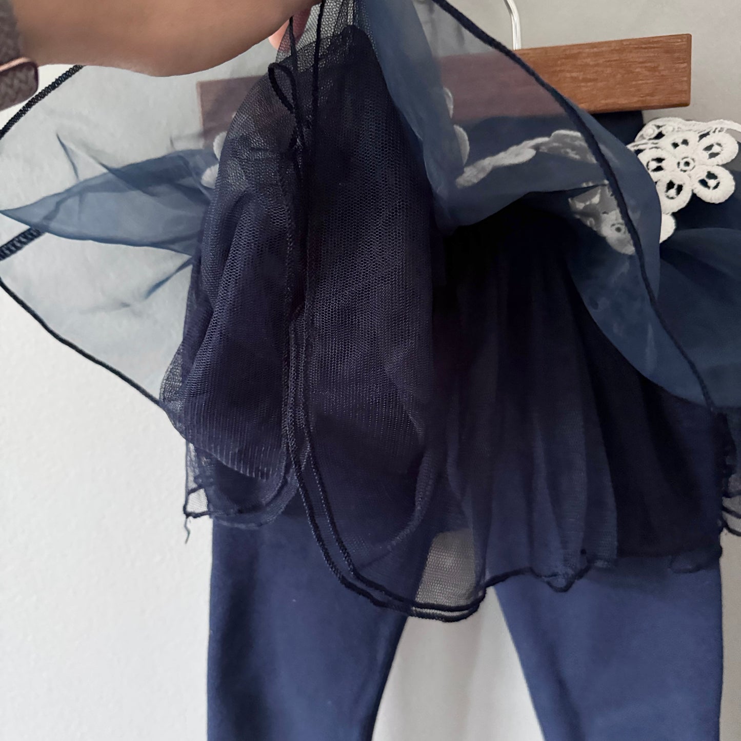 No brand / Navy lined leggings with tutu / 18-24M