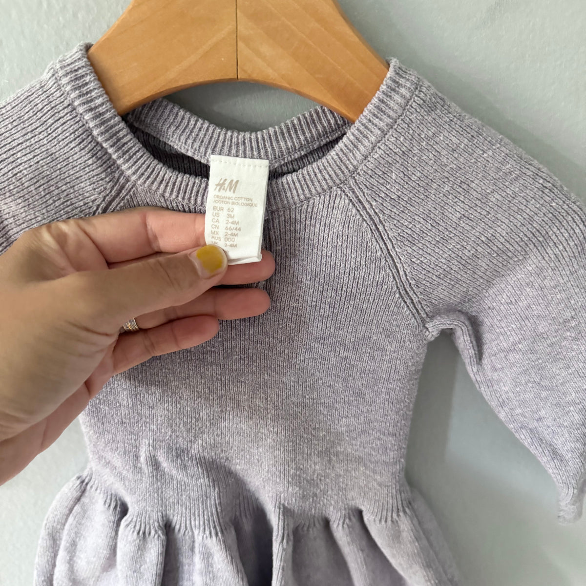 H&M / Purple knit dress / 2-4M