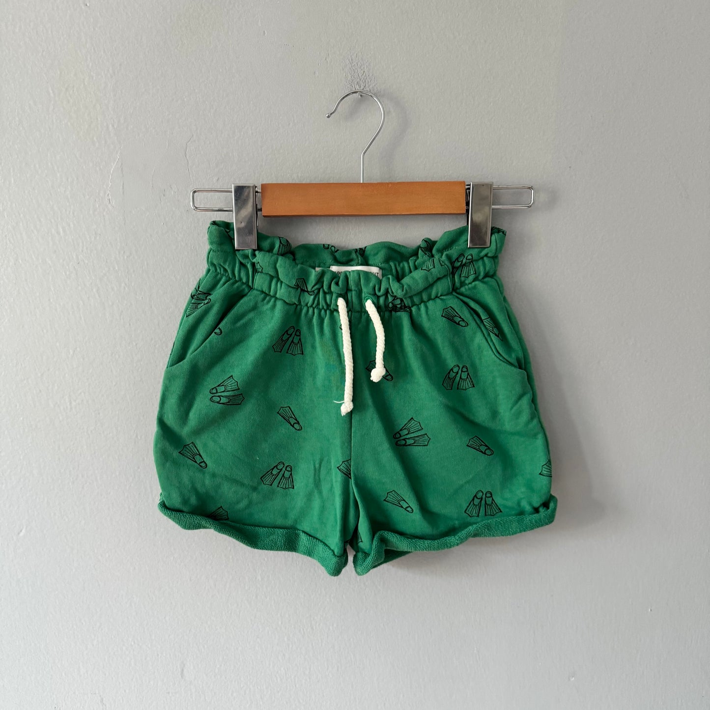 Sproet & Sprout / Green shorts / 7Y