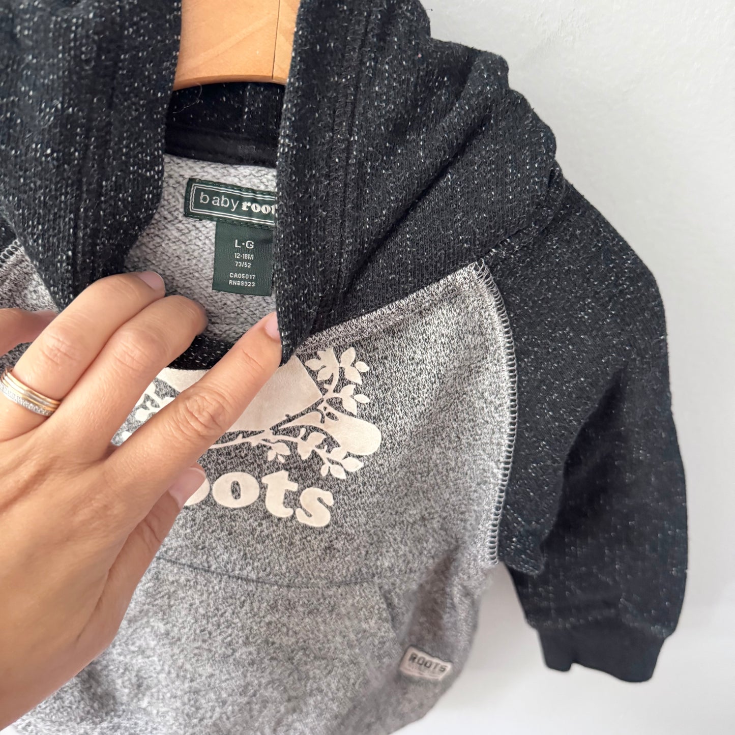 Roots / Black x salt and pepper hoodie / 12-18M