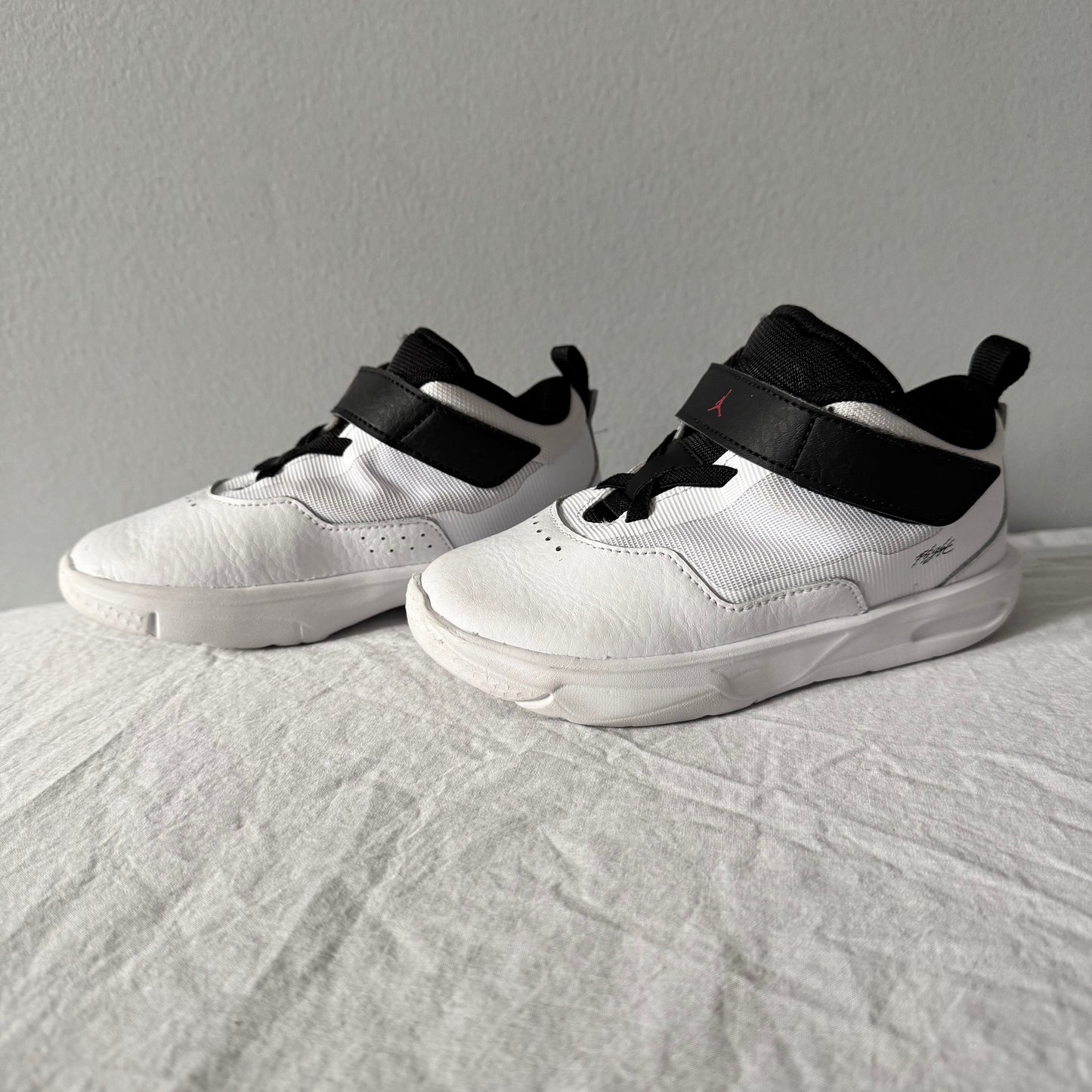 Nike / Air Jordan / Running Shoes / US10