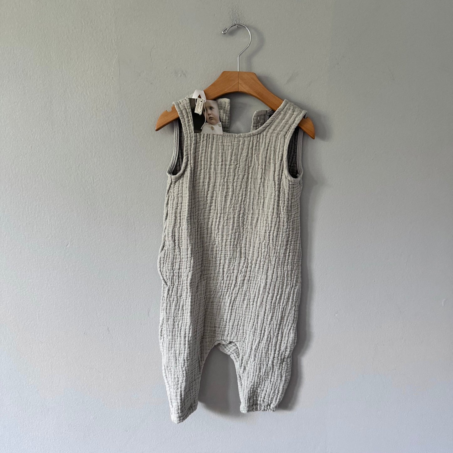Beba bean / Grey muslin romper / 9-12M - New with tag