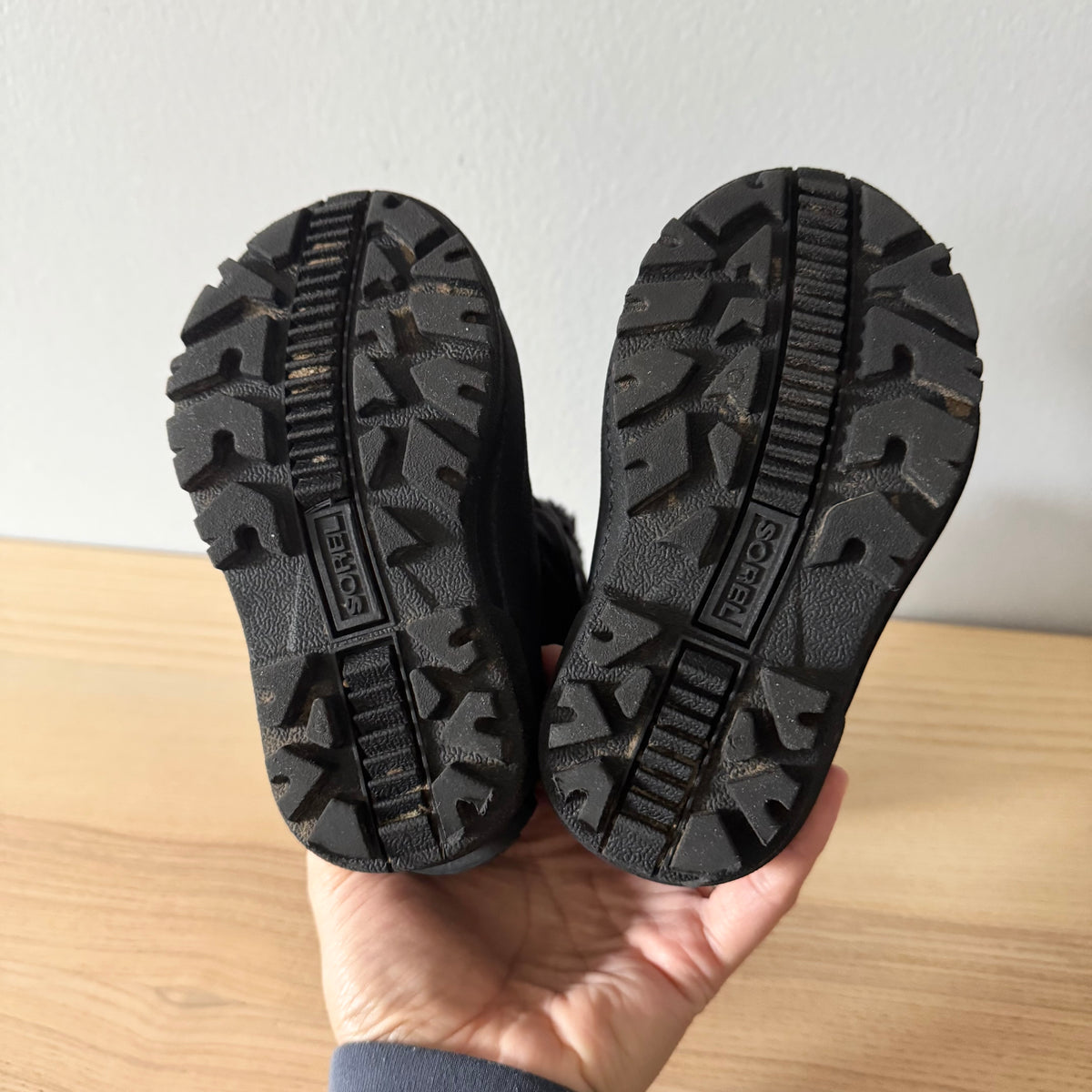 Sorel / Snow boots / US7