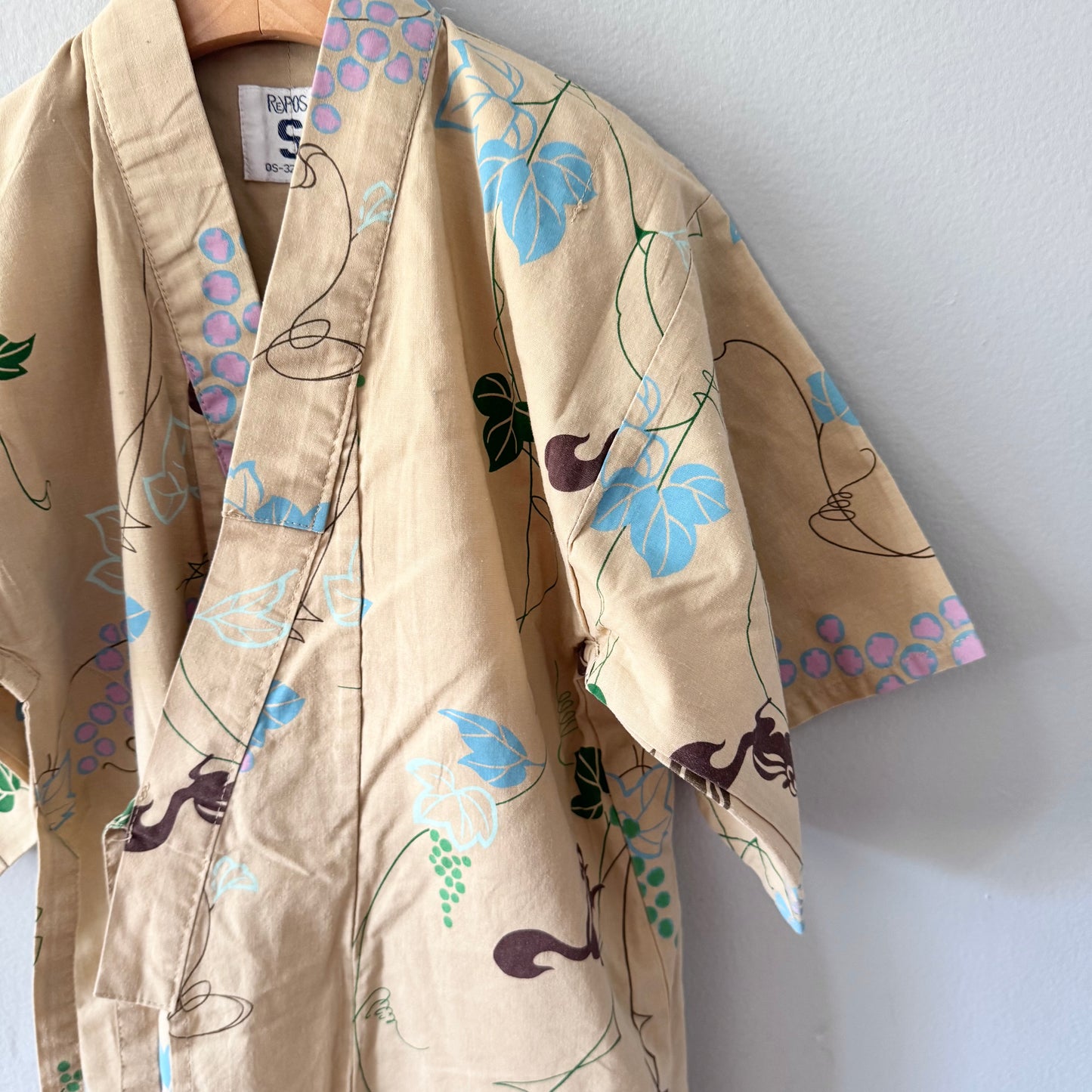 No brand / Beige summer kimono / 3Y